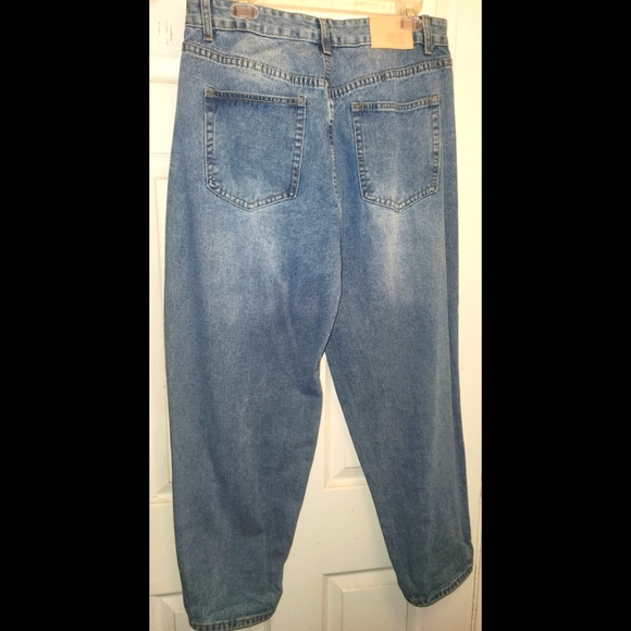 Blue Savvy Denim Jeans - Picture 2 of 7